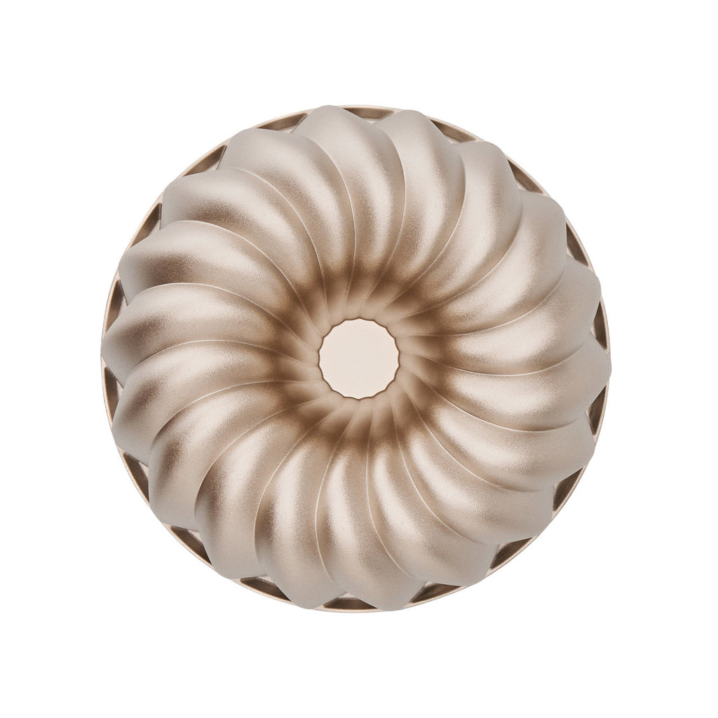 Classic Fluted Ring Cake Pan, 23.7 x 23.7 x 9.8cm - Champagne